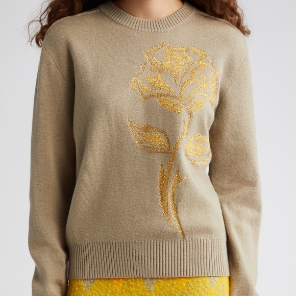 Burberry Rose Embroidered Wool Blend Crewneck Sweater - Picture 5 of 7